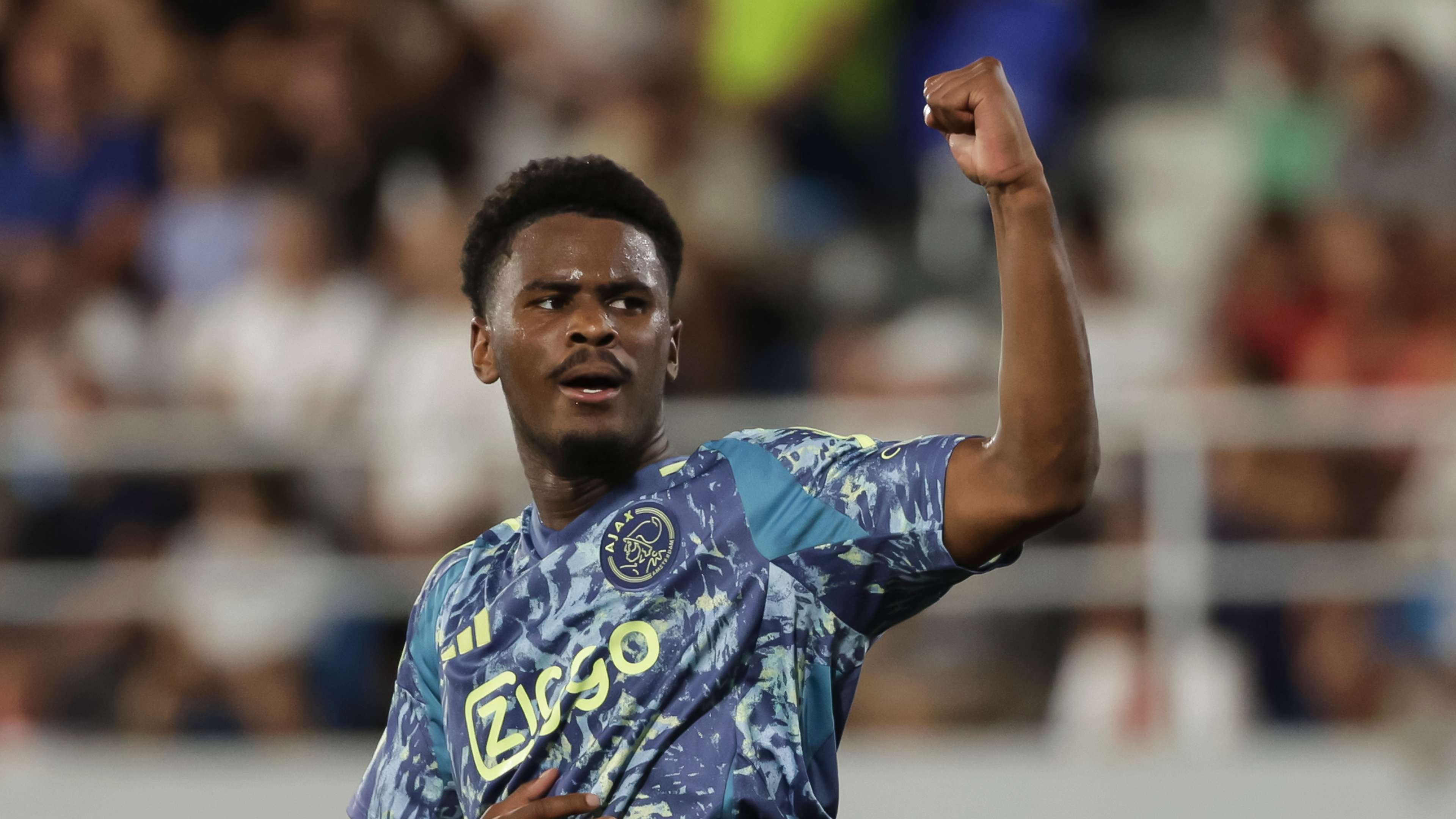 “លីវឺរពូល បានចាប់ផ្តើមការចរចា ជាមួយ Ajax សម្រាប់ការទិញខ្សែប្រយុទ្ធក្មេងឆ្នើមពីហូឡង់។”