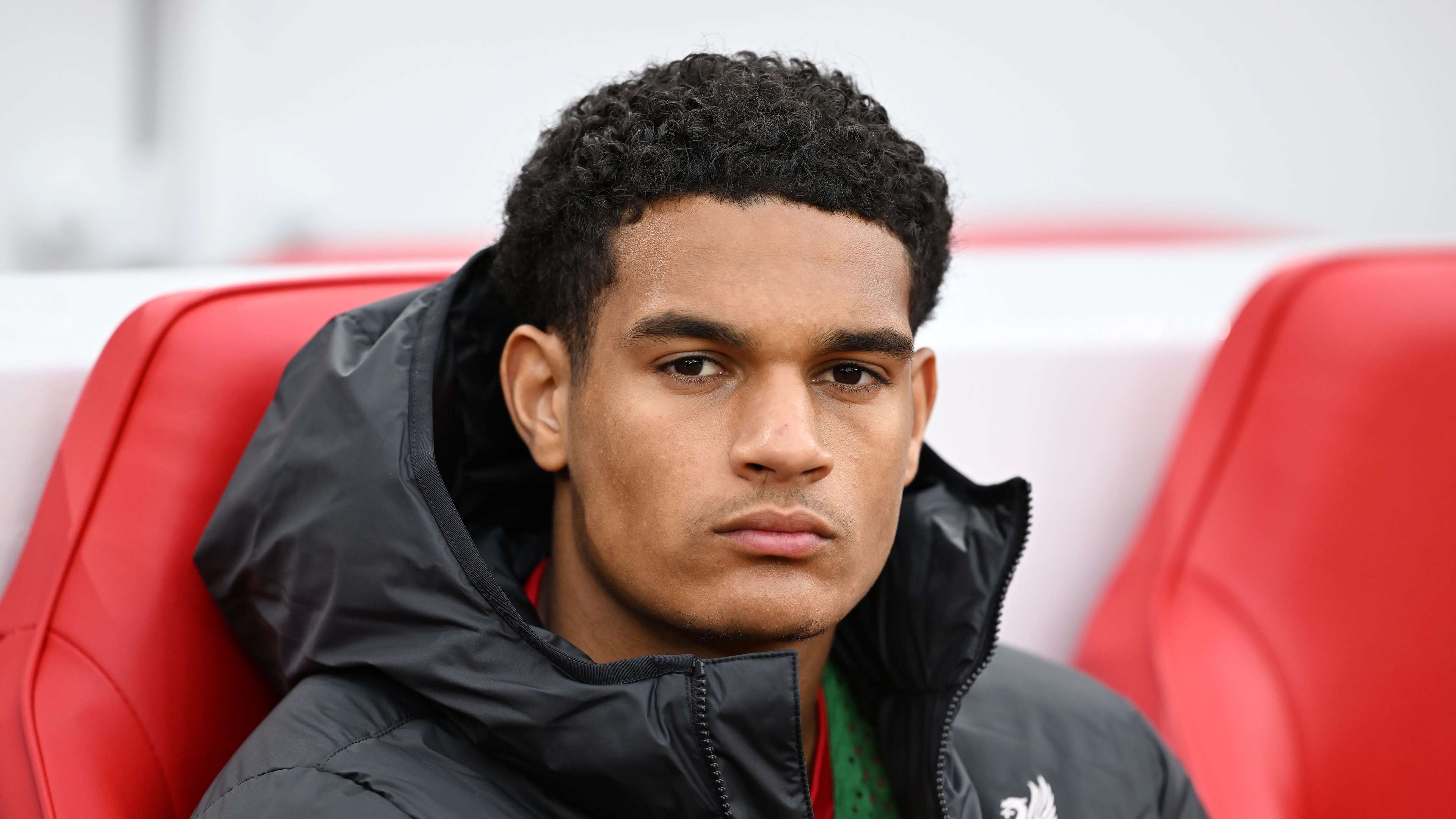 លេវ៉ឺរគូសែនជិតស្និទ្ធកិច្ចព្រមព្រៀងទិញខ្សែប្រយុទ្ធ Quansah ក្នុងតម្លៃ ៣៤លានផោន