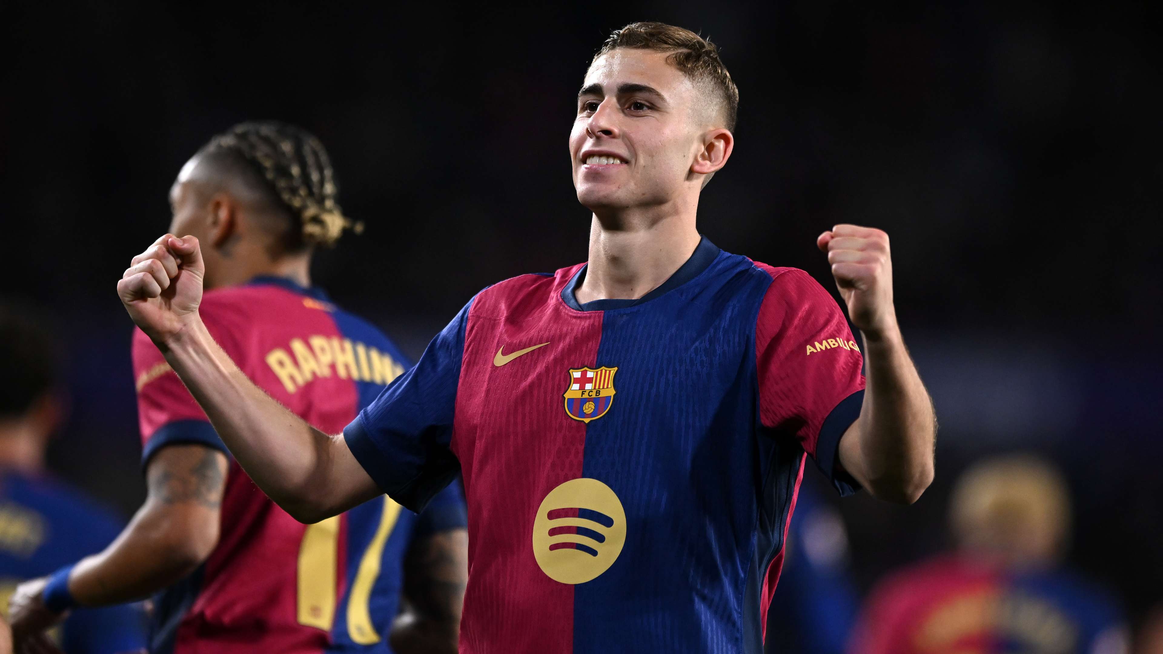 អាល់-អាហ្លីផ្តល់ជូនការផ្តល់ជូនដ៏ធំដល់ហ្វែរមីនរបស់បារសា