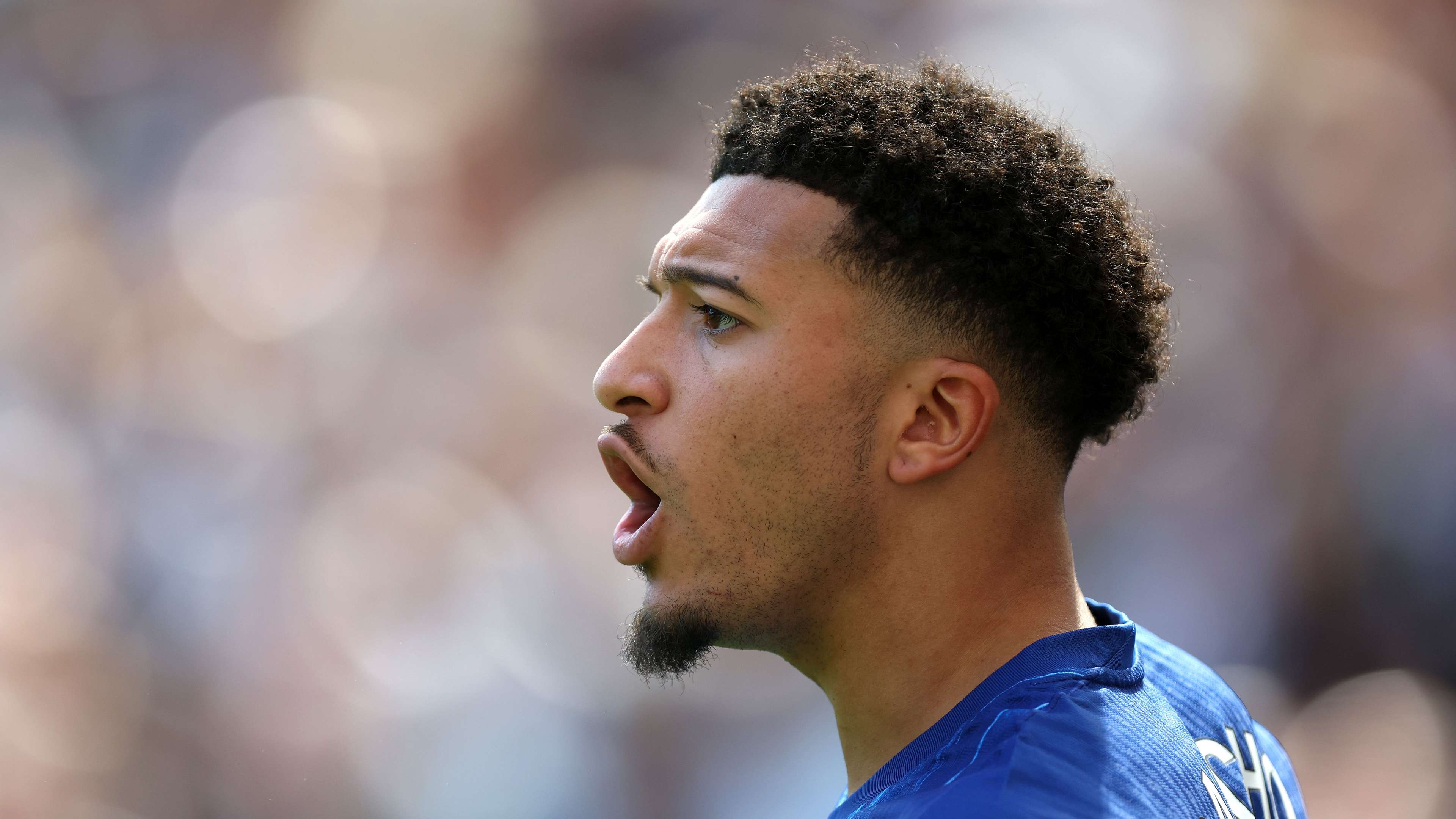 ខ្សែប្រយុទ្ធ Chelsea ស៊ើបអង្កេតកីឡាករក្មេងរបស់ Lyon ជាជំនួសឱ្យ Sancho