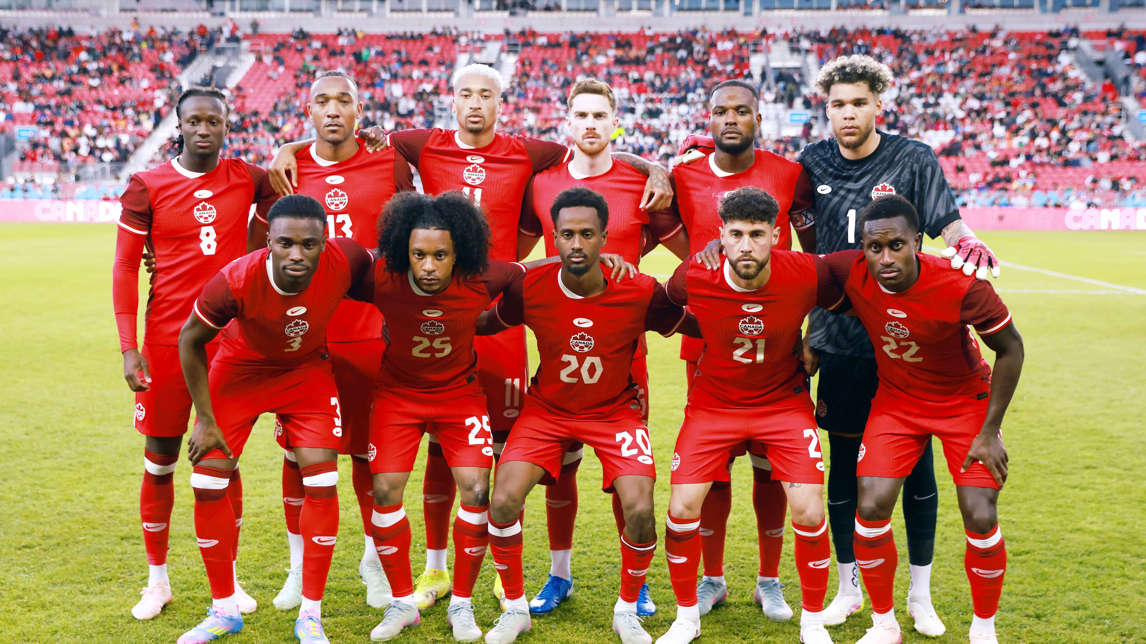 “ធំ ខ្លាំង ហើយអួតខ្លួន” – ឡាឡាសសរសើរភាពអង់អាចរបស់ម៉ាស្ស៍។