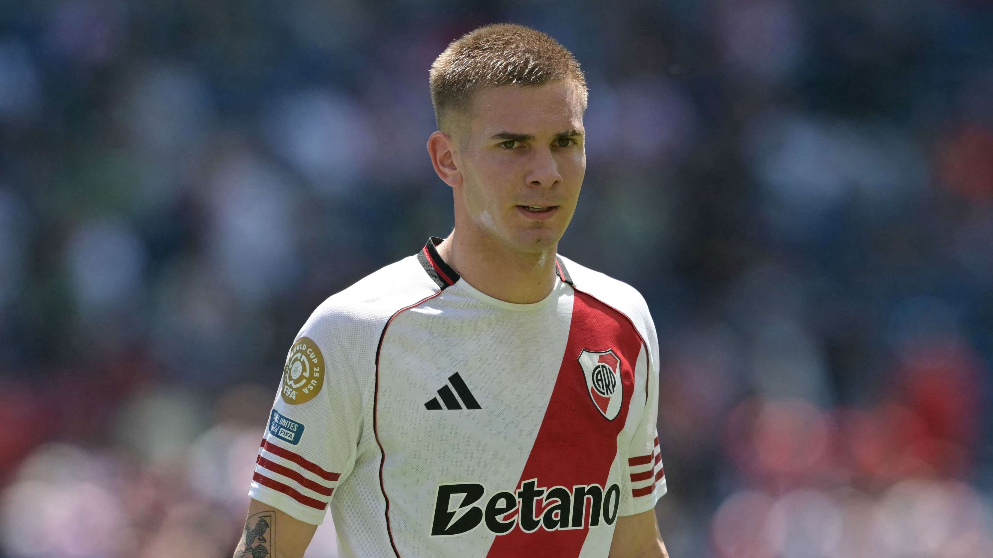 “ការប្រកាសដ៏អស្ចារ្យ អនាគតដ៏អស្ចារ្យ” – អាឡុងសូសរសើរម៉ាស្តាន់តូណូ។