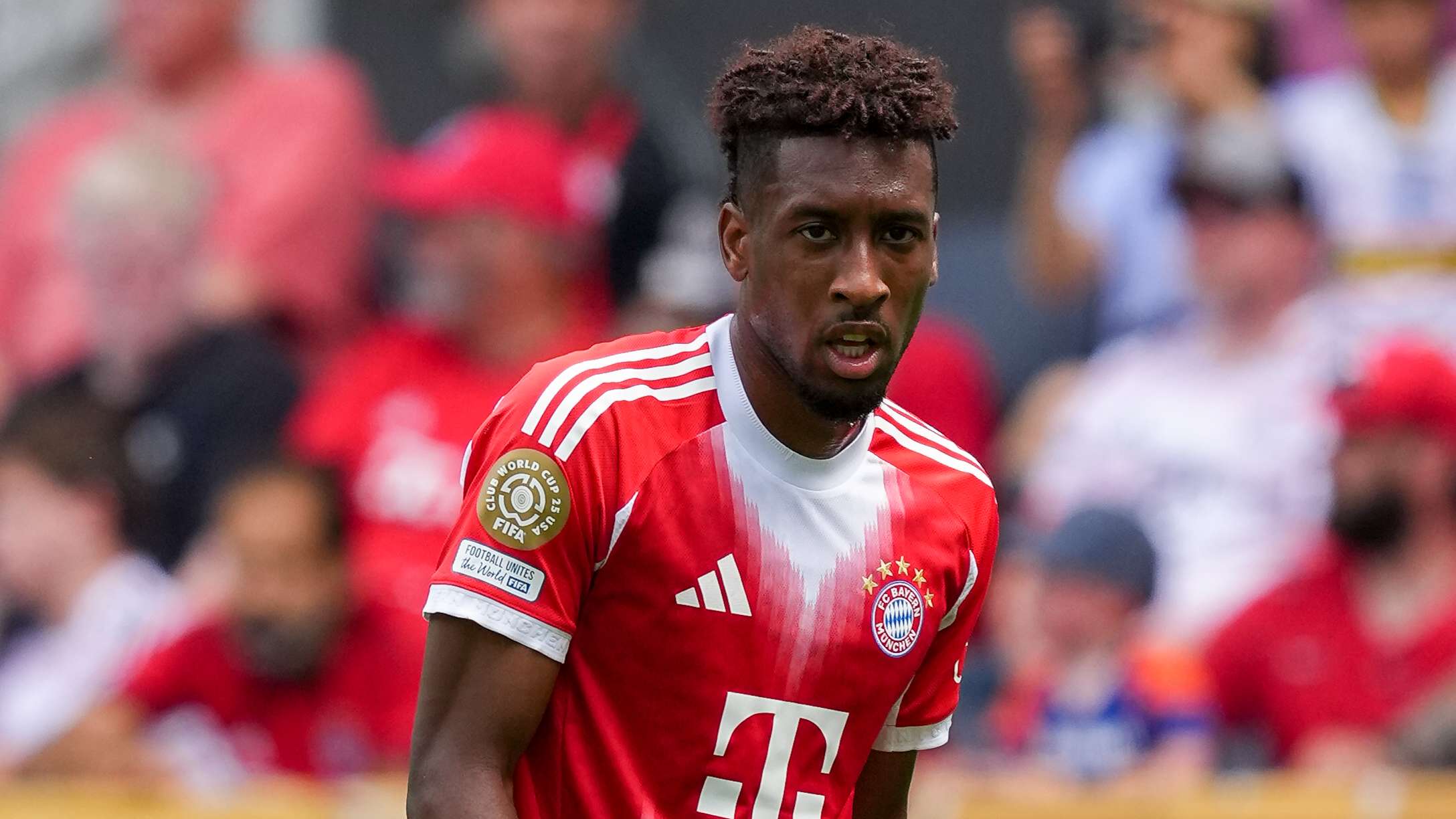 បាយ៉ែនសម្រេចចិត្តរួចហើយ ខំប៉ានីចង់ឲ្យកូម៉ង់នៅបន្តបន្ទាប់ពីសានេចាកចេញ