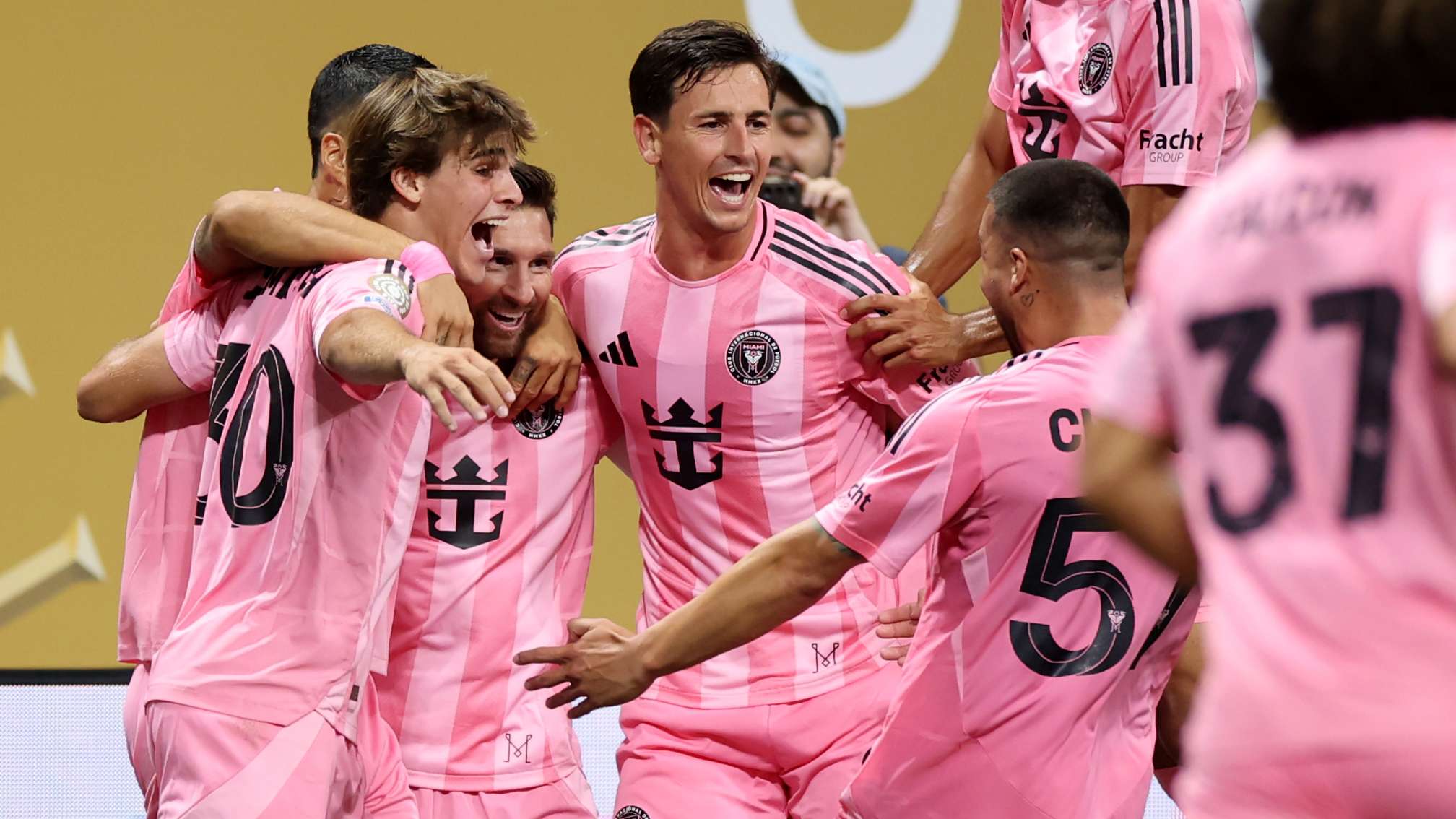 មេស៊ីធ្វើគ្រាប់បាល់បញ្ចេញស្នែងអស្ចារ្យ នាំអន្តរម៉ាមីទៅឈ្នះព័រទុយហ្គាល់ក្នុងពានពិភពលោកប៊ិច។