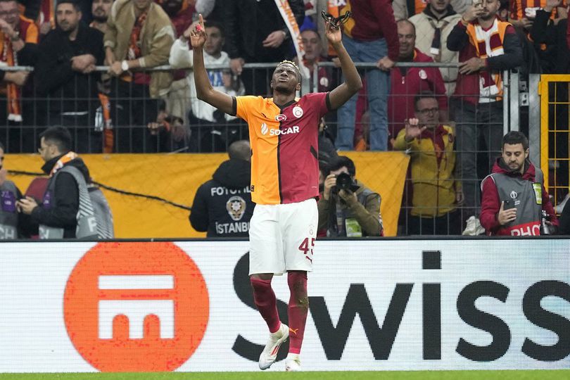 ការព្រឹតិការរបស់ Galatasaray ប្រទេស Bodo/Glimt ថ្ងៃទី​ 22 តុលា 2025

Paraphrased: 
ការព្រឹតិការ Galatasaray បានហៅ Bodo/Glimt ការប្រទេសខ្លួនថ្ងៃទី 22 តុលា 2025