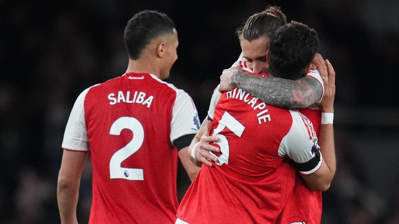 ការព្រឹតិ៏អីឡា Crystal Palace vs Arsenal 24 ឧីនា 2026
Paraphrased: ការប្រកួតគោលនយោបាយ Crystal Palace របស់អាស៊ីឡាញ ថ្ងៃទី២៤ ខែឧបសភេទ ឆ្នាំ២០២៦ – Predictions for Crystal Palace vs Arsenal on May 24, 2026